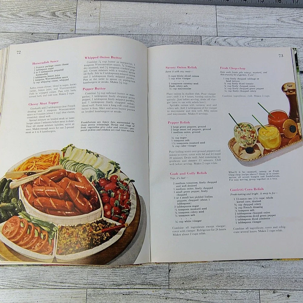Better Homes and Gardens Barbecue Book Cookbook 1967 2nd Print HC VERY GOOD‎